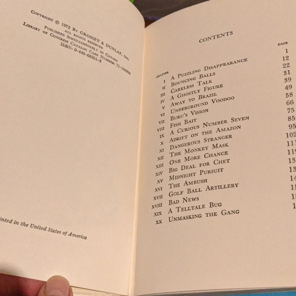 The Hardy Boys book 1970s vintage books - Picture 2 of 4